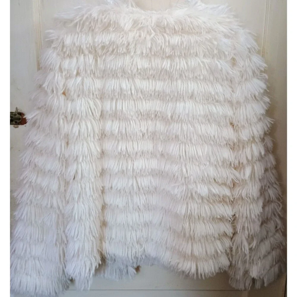 Main Strip Women's White Shag Faux Fur Open Front Jacket Coat Size Small Boho